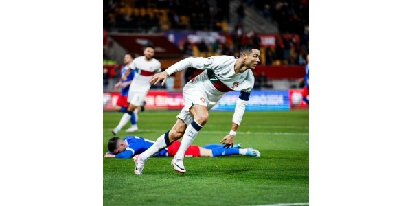 Cristiano Ronaldo is niet bang voor de tijd en staat nog steeds aan de top